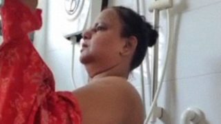 BBW indian hot aunty taking nude bath video